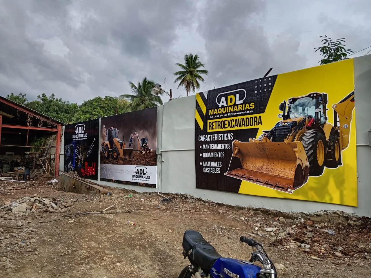 Valla perimetral de ADL Maquinarias tensada en banner