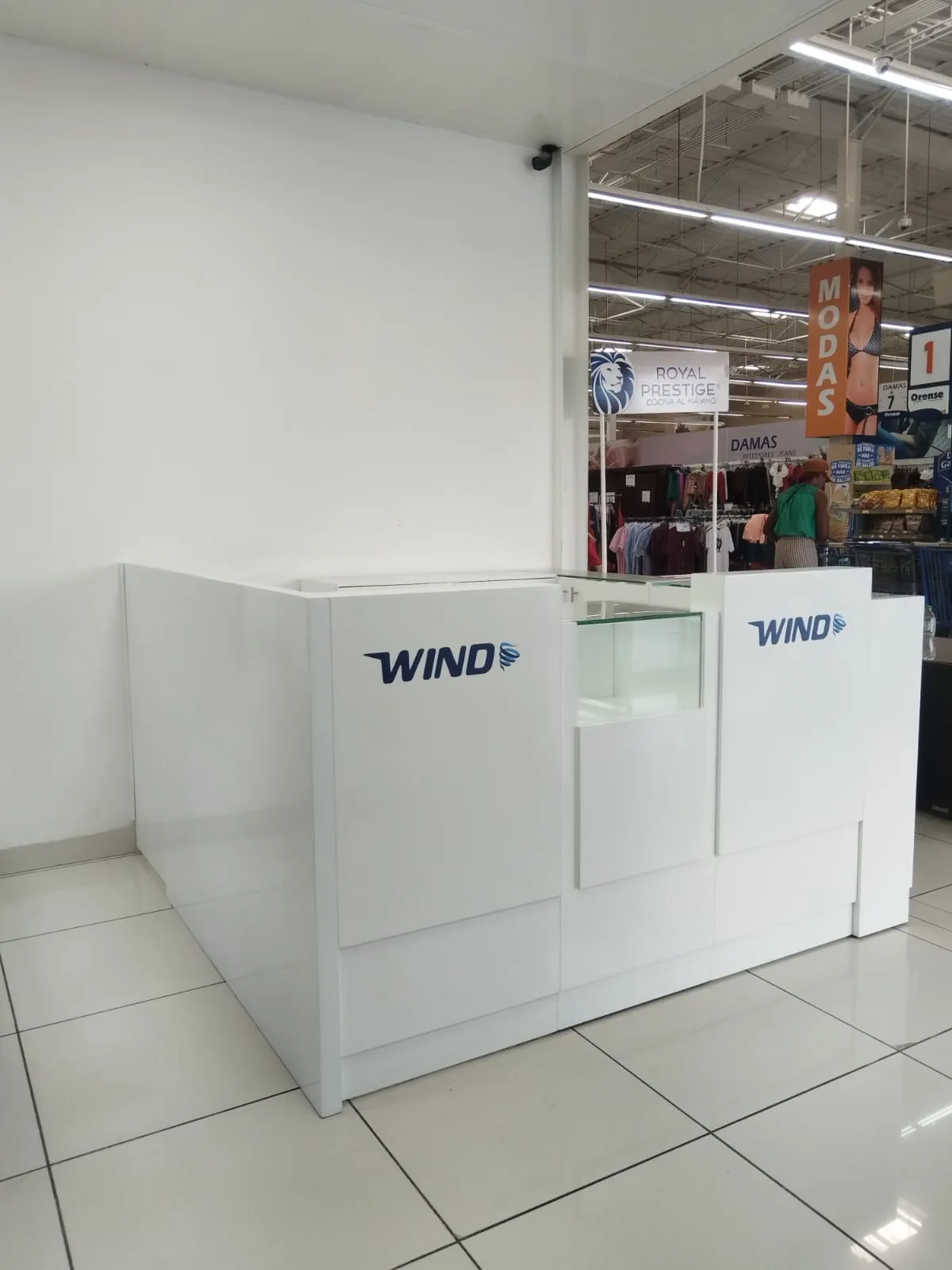 Counters de Wind instalados en la tienda